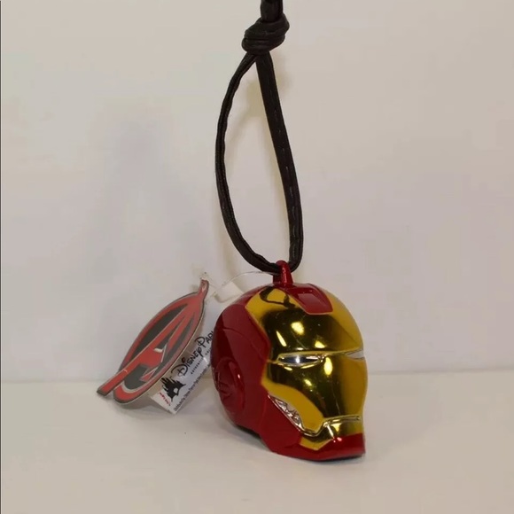 10 Disney Figurine Ornament - Marvel Iron Man Helmet MK-42 - Picture 7 of 10
